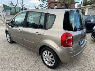 RENAULT Grand Modus usata, con Autoradio