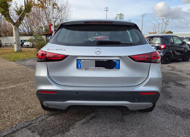 MERCEDES-BENZ GLA 200 usata, con Alzacristalli elettrici