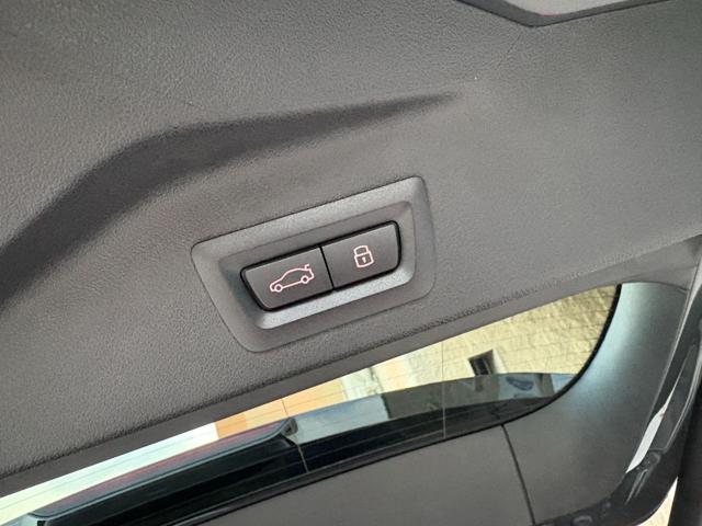 BMW X5 usata, con Carica per smartphone a induzione