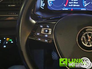 VOLKSWAGEN T-Roc usata 26