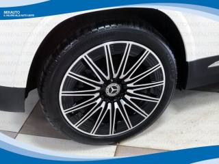 MERCEDES-BENZ GLA 200 usata, con Park Distance Control