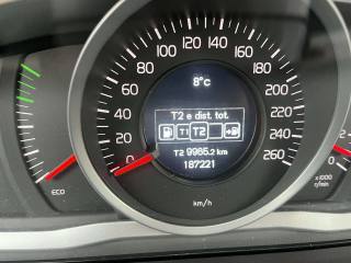 VOLVO XC60 usata, con Autoradio