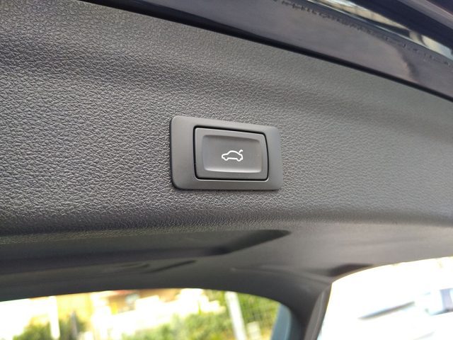 AUDI A6 usata, con Sensori di parcheggio anteriori