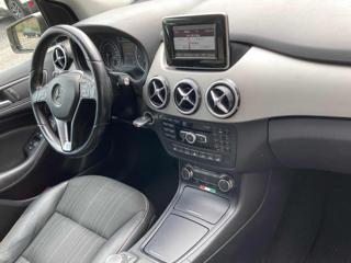 MERCEDES-BENZ B 200 usata, con Controllo automatico clima