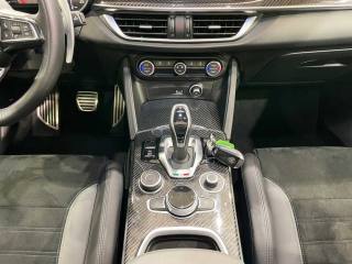 ALFA ROMEO Stelvio usata, con Specchietti laterali elettrici