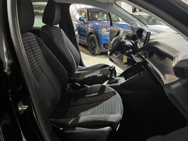 PEUGEOT 208 usata, con Fari LED