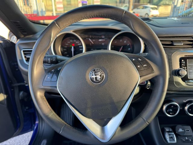 ALFA ROMEO Giulietta usata, con Autoradio