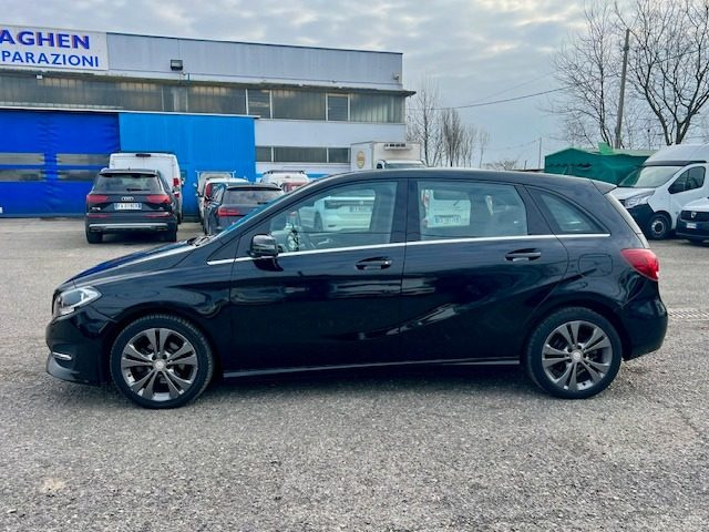 MERCEDES-BENZ B 180 usata, con Autoradio