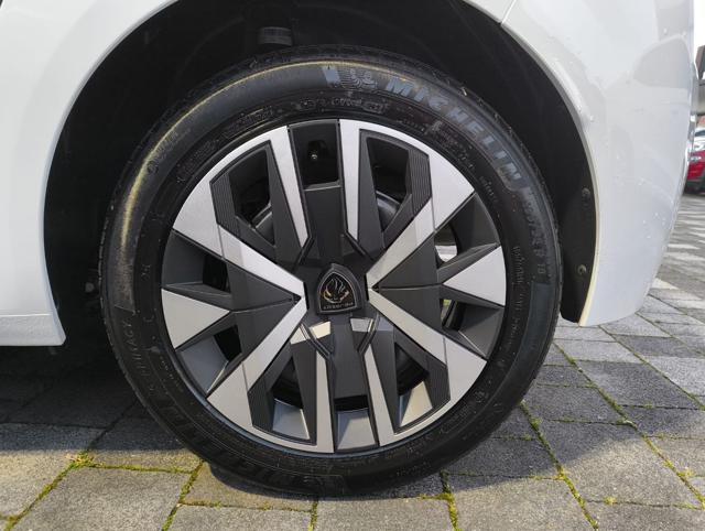 PEUGEOT 208 usata, con USB