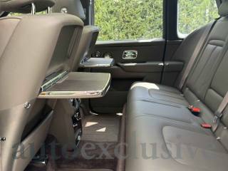 ROLLS-ROYCE Cullinan usata, con Bracciolo