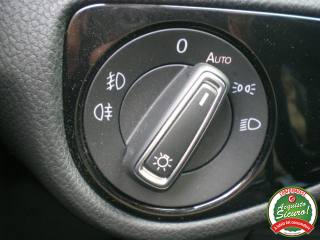 VOLKSWAGEN Golf usata, con Sensore di luce