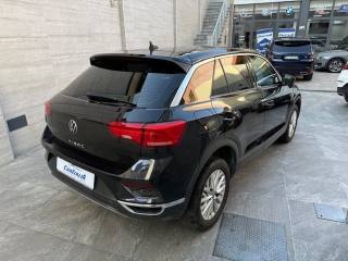 VOLKSWAGEN T-Roc usata, con Autoradio