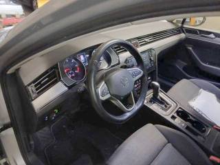 VOLKSWAGEN Passat Variant usata, con Alzacristalli elettrici