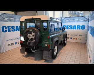 LAND ROVER Defender usata 3