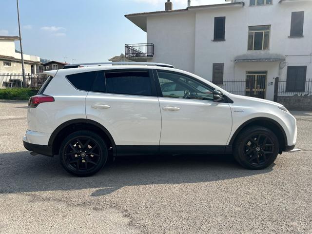 TOYOTA RAV 4 MY23 usata, con Climatizzatore