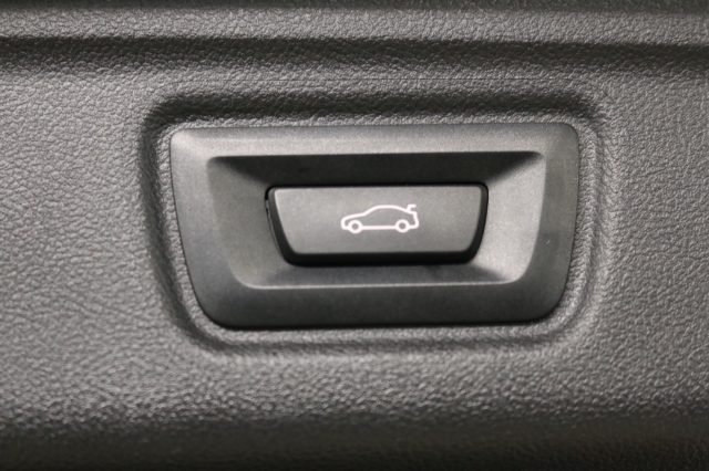 BMW 320 usata, con Autoradio digitale