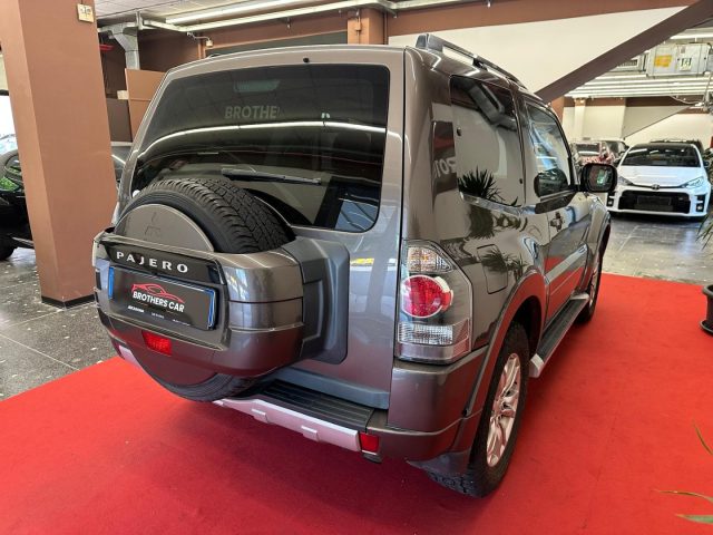MITSUBISHI Pajero usata, con Cerchi in lega