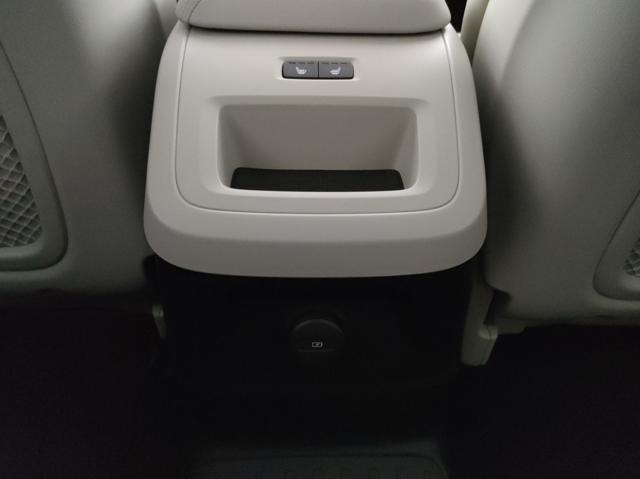 VOLVO XC60 usata, con Controllo elettronico della corsia