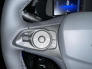 OPEL Corsa usata, con Park Distance Control