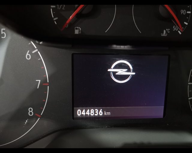 OPEL Corsa usata, con Cruise Control