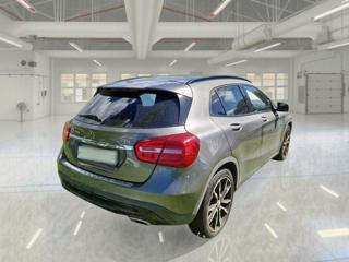 MERCEDES-BENZ GLA 200 usata, con Airbag