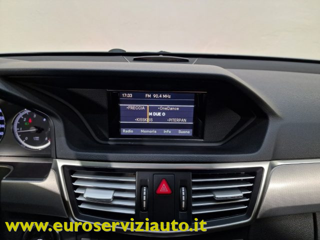 MERCEDES-BENZ E 220 usata, con Servosterzo
