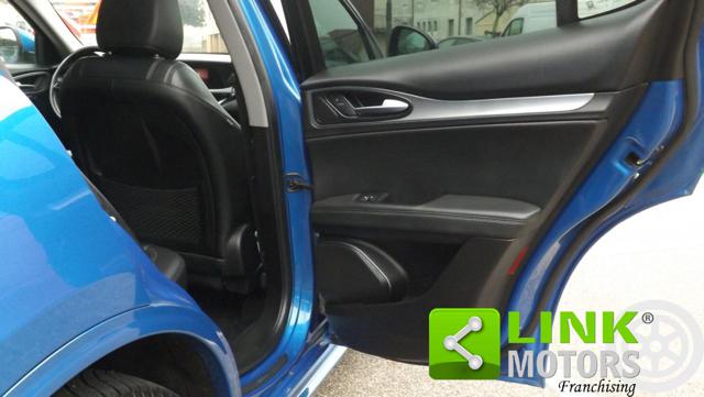ALFA ROMEO Stelvio usata, con Specchietti laterali elettrici