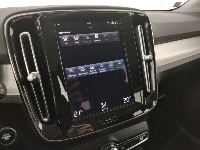 VOLVO XC40 usata, con Autoradio digitale