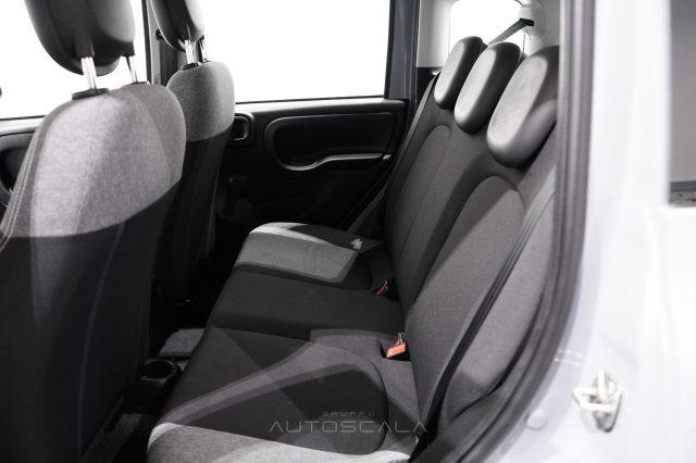 FIAT New Panda usata 21