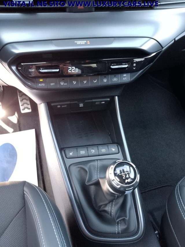 HYUNDAI i20 usata, con Fari LED