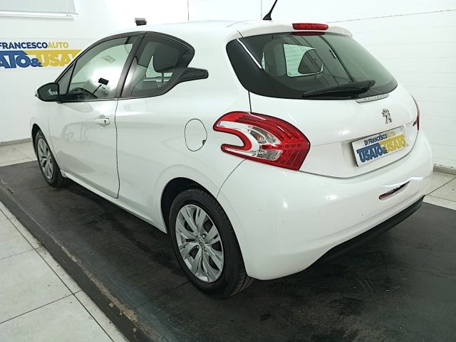 PEUGEOT 208 usata, con Alzacristalli elettrici