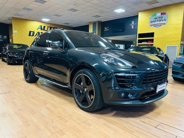 PORSCHE Macan usata, con Autoradio