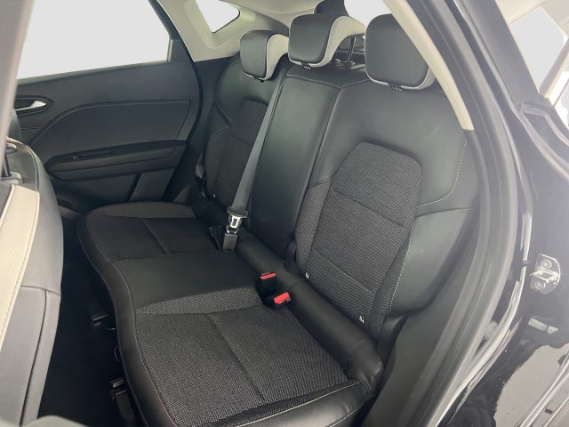 RENAULT Captur usata 9