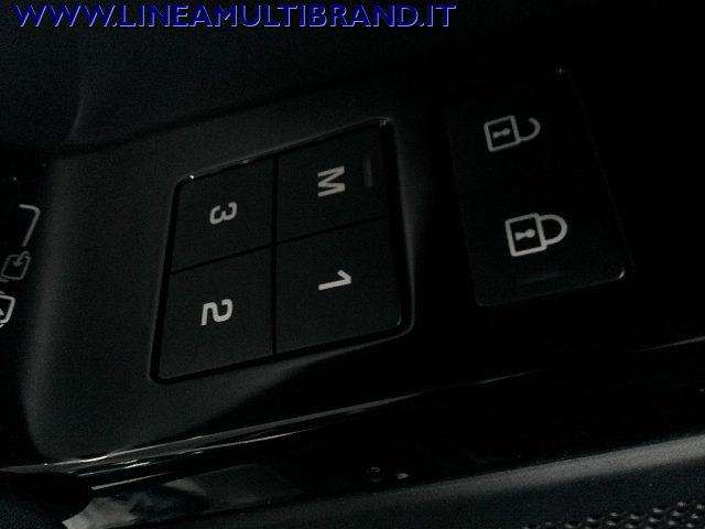 LAND ROVER Range Rover Velar usata, con Controllo trazione