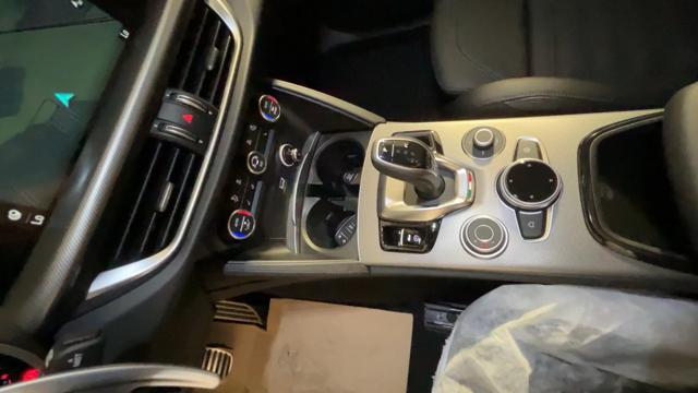 ALFA ROMEO Stelvio usata, con Park Distance Control