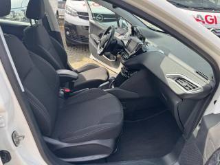 PEUGEOT 208 usata, con Climatizzatore