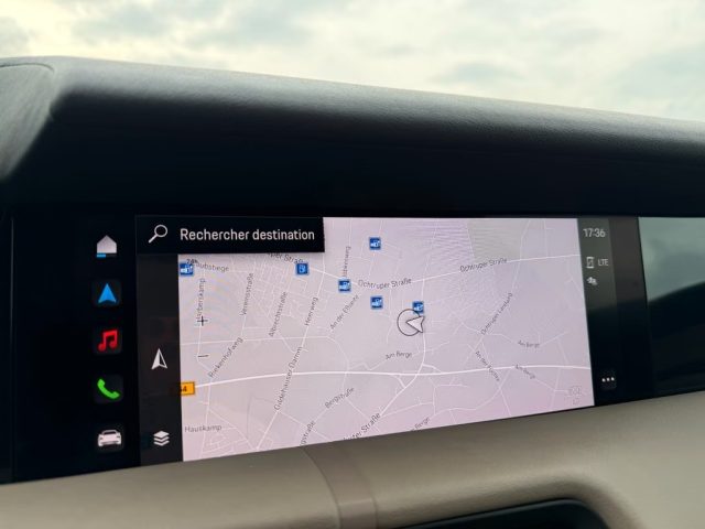 PORSCHE Taycan usata, con Regolazione elettrica sedili