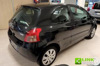 TOYOTA Yaris usata 3