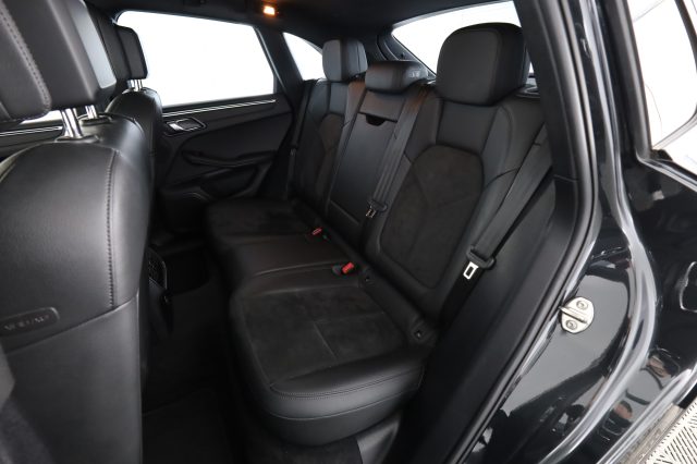 PORSCHE Macan usata 9