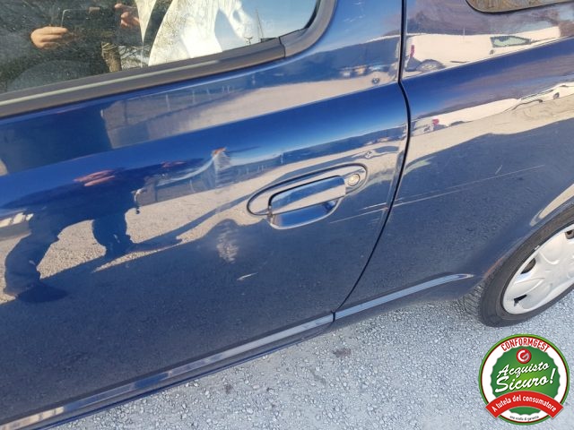 TOYOTA Yaris usata, con Controllo automatico clima
