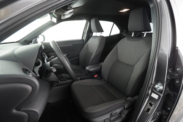 TOYOTA Yaris Cross usata 2