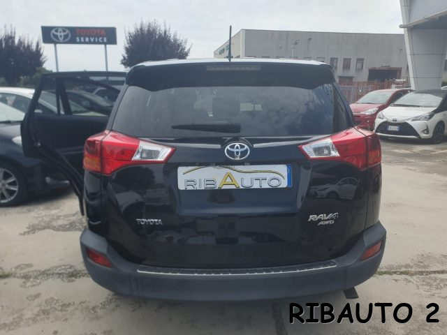 TOYOTA RAV 4 usata, con Fendinebbia