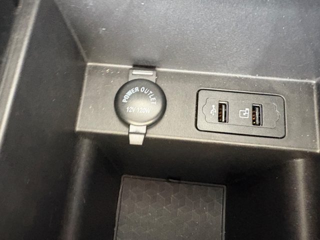 DR MOTOR DR 6.0 usata, con Telecamera per parcheggio assistito
