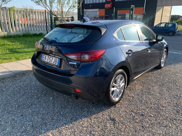 MAZDA 3 usata, con Alzacristalli elettrici
