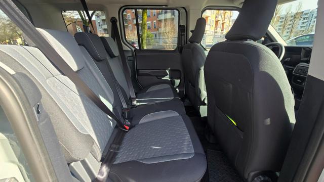FORD Tourneo Courier usata, con Volante in pelle