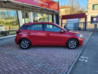 HYUNDAI i20 usata, con Airbag laterali
