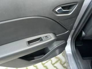 RENAULT Captur usata, con Controllo automatico clima