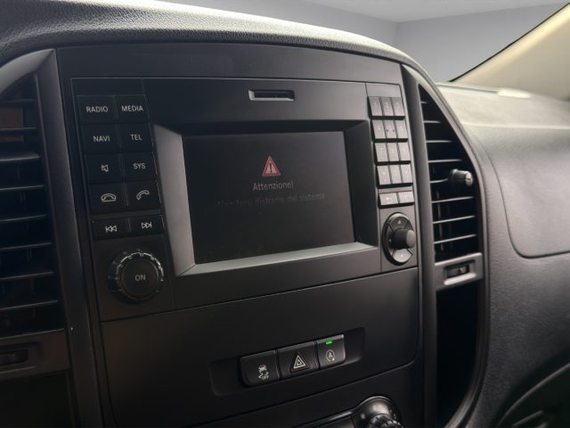 MERCEDES-BENZ Vito usata 12