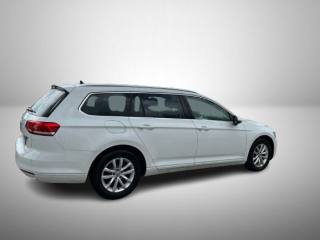 VOLKSWAGEN Passat usata, con Touch screen