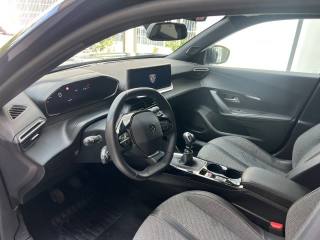 PEUGEOT 2008 usata, con Lettore CD